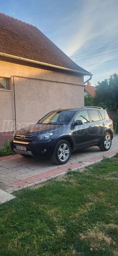 TOYOTA RAV 4 Rav4 2.2 D-4D X Leather
