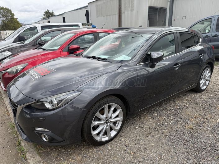 MAZDA 3 Sport 2.0 Revolution