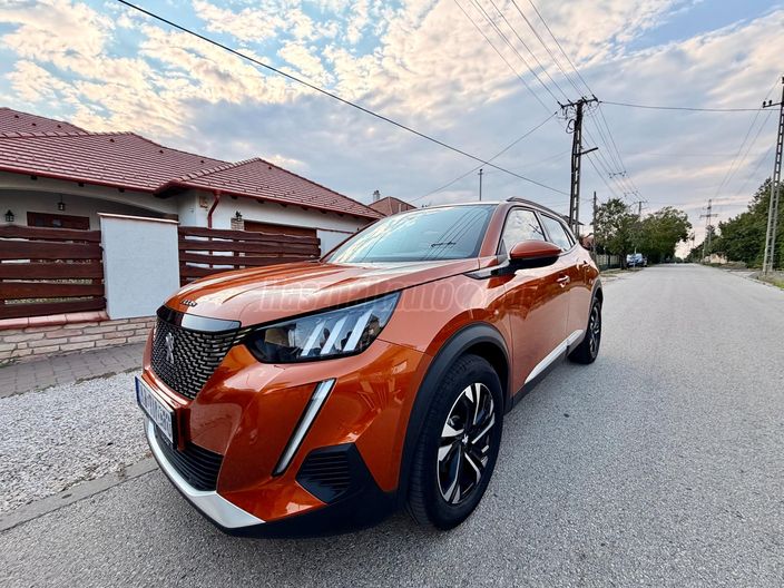 PEUGEOT 2008 1.2 PureTech Allure EAT8