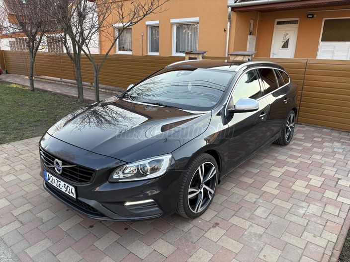 VOLVO V60 2.0 D [D2] R-Design Kinetic