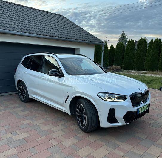 BMW IX3 73,9kWh