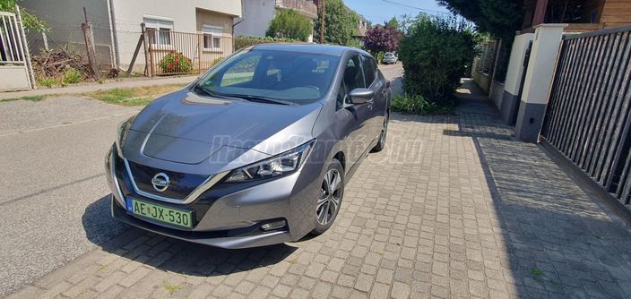 NISSAN LEAF Tekna 40kWh (Automata)