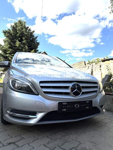 MERCEDES-BENZ B 180 BlueEFFICIENCY