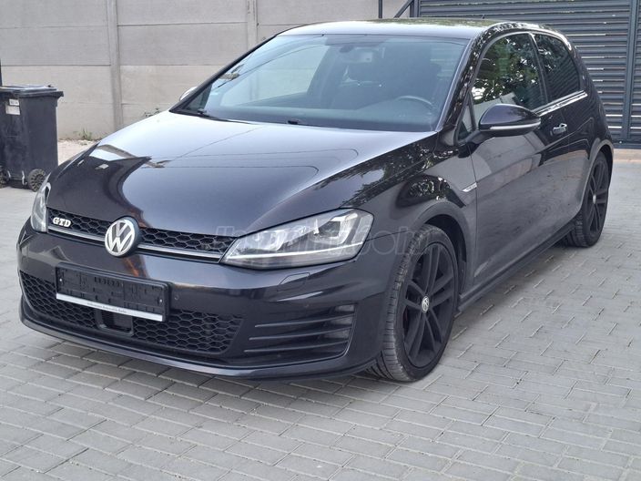 VOLKSWAGEN GOLF VII 2.0 TDI Highline