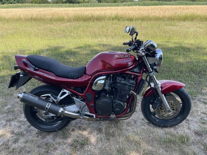 SUZUKI GSF 1200 (BANDIT)