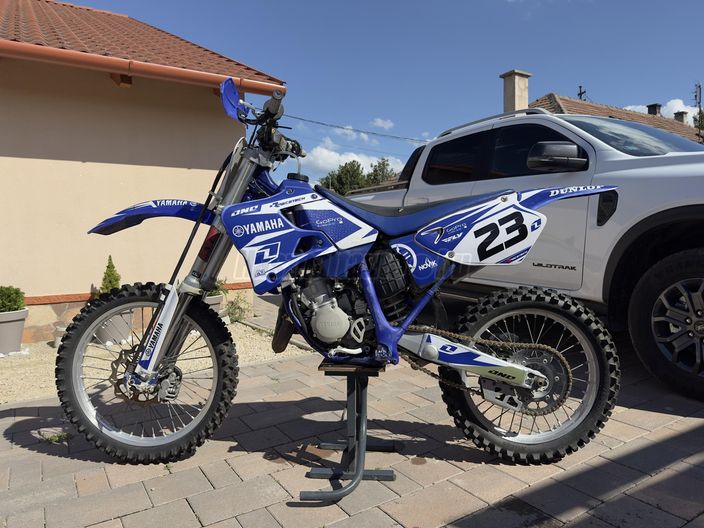 YAMAHA YZ 125