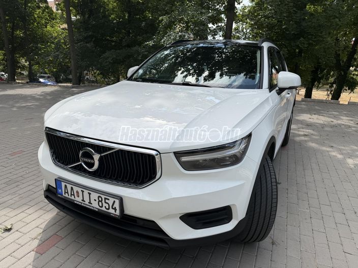 VOLVO XC40 1.5 [T2] Momentum Core