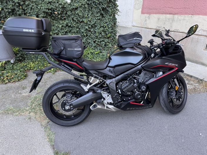 HONDA CBR 650 R