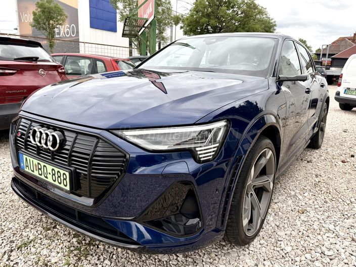 AUDI E-TRON 60 S quattro (Automata)