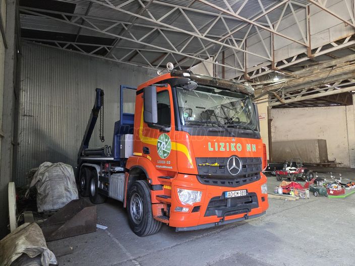 MERCEDES-BENZ AROCS Euro6 távirányítós