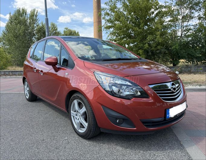 OPEL MERIVA B 1.7 CDTI Cosmo