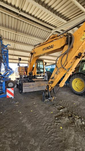 HYUNDAI ROBEX 180W-9A