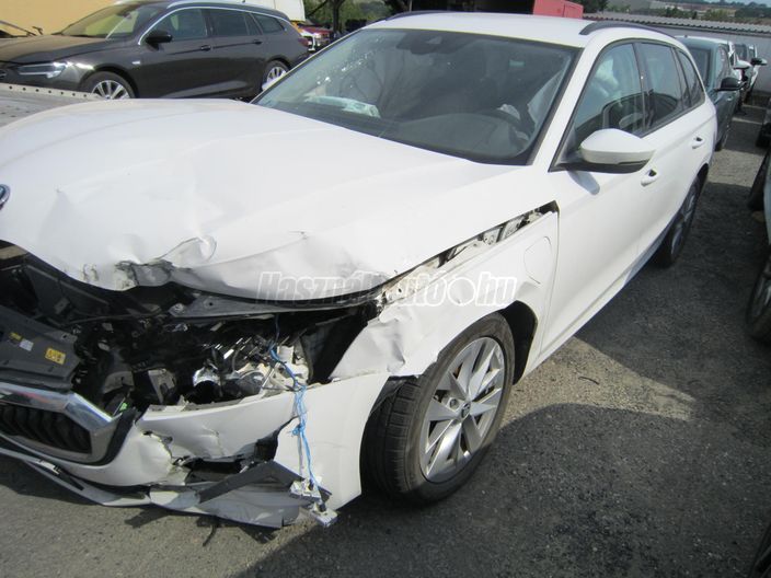 SKODA OCTAVIA Combi 1.4 TSI pHEV Ambition DSG