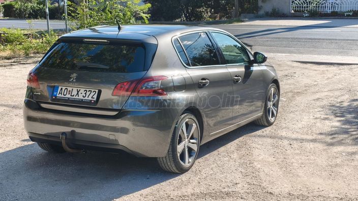 PEUGEOT 308 1.5 BlueHDi Allure EURO6.2