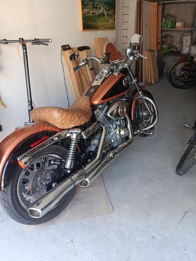 HARLEY-DAVIDSON DYNA