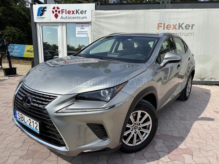 LEXUS NX 300h Elegance Safety FWD CVT