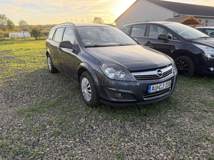 OPEL ASTRA H Caravan 1.6 Cosmo