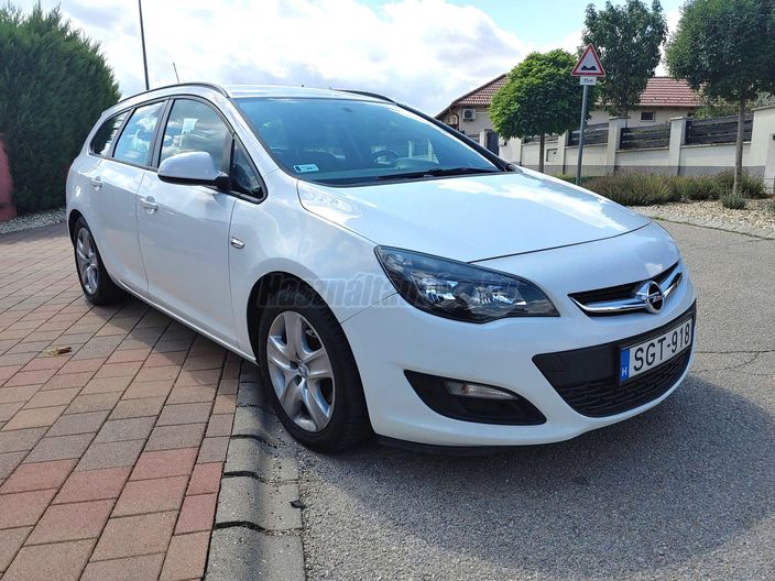 OPEL ASTRA J Sports Tourer 1.7 CDTI EcoFLEX Start-Stop Sport