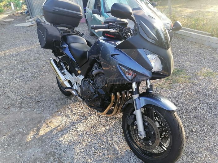 HONDA CBF 600