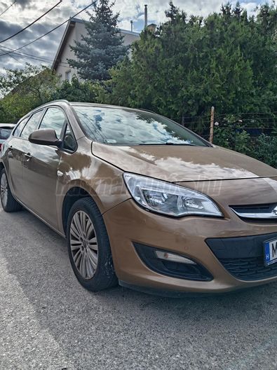 OPEL ASTRA J Sports Tourer 1.4 T Active (Automata)