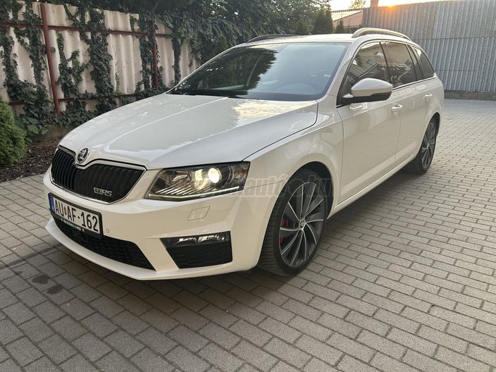 SKODA OCTAVIA Combi 2.0 CR TDI RS DSG Euro 6