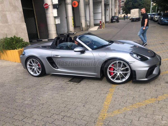 PORSCHE 718 Boxster Spyder PDK