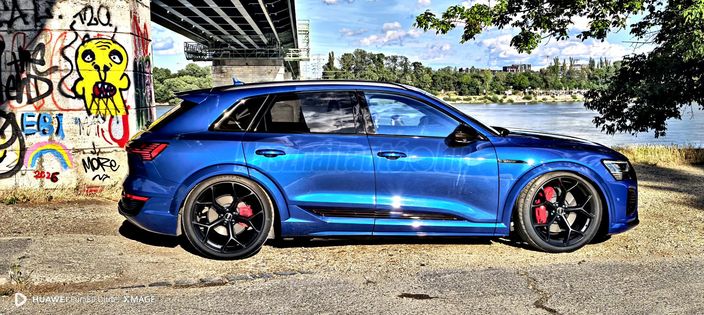 AUDI E-TRON 60 S quattro (Automata)