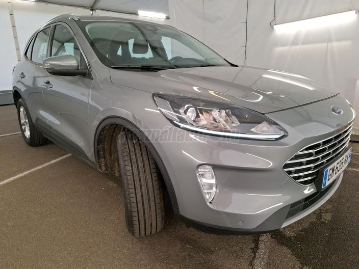 FORD KUGA 2.5 FHEV Titanium AWD CVT