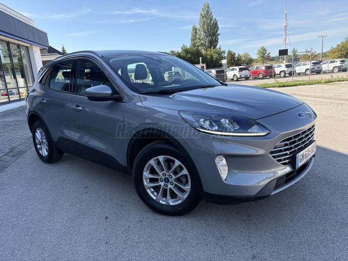 FORD KUGA 2.5 FHEV Titanium AWD CVT