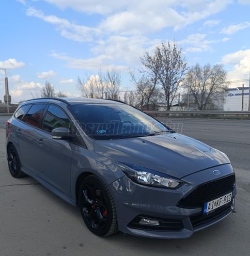 FORD FOCUS 2.0 EcoBoost ST3 S S