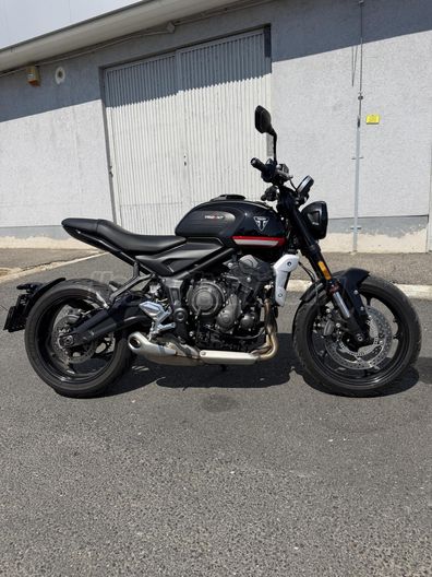 TRIUMPH TRIDENT