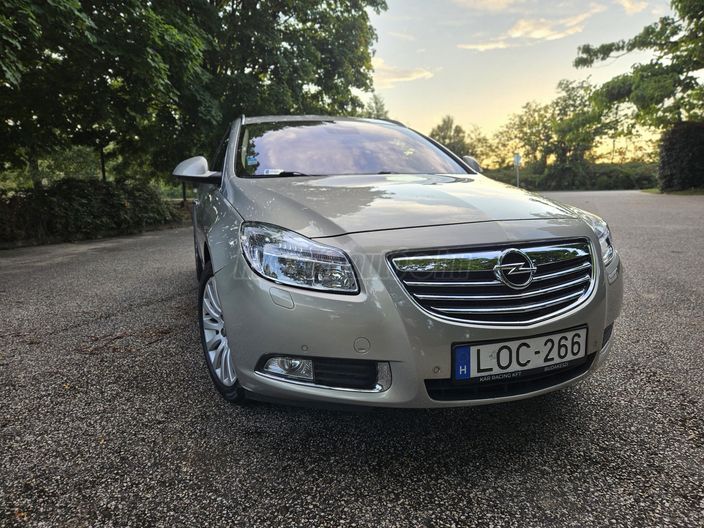 OPEL INSIGNIA Sports Tourer 1.6 T Edition