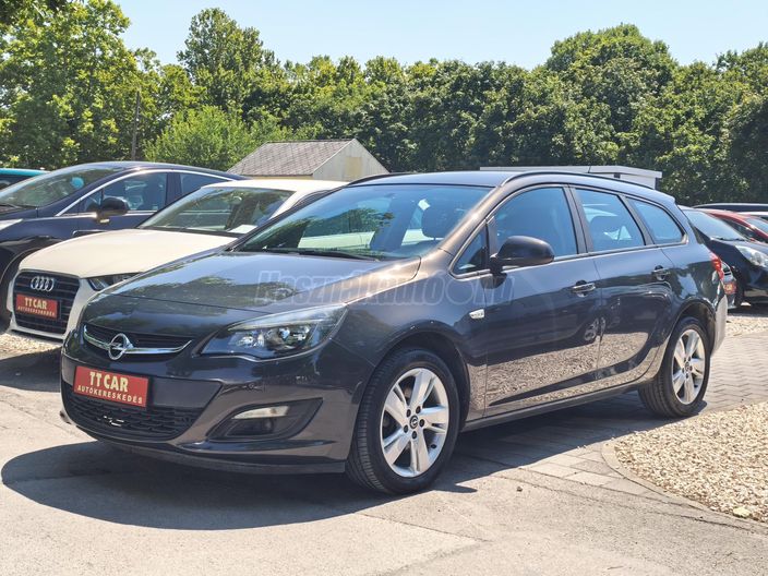 OPEL ASTRA J Sports Tourer 1.7 CDTI Selection