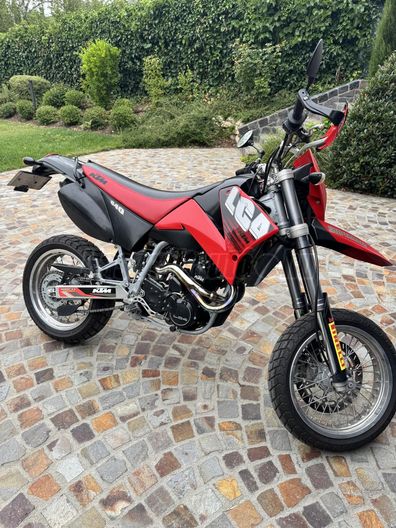 KTM 640 LC4 SUPERMOTO
