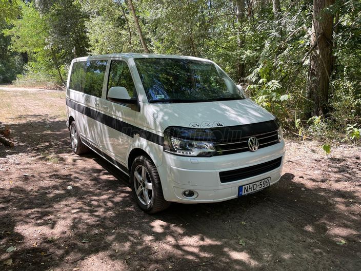 VOLKSWAGEN MULTIVAN