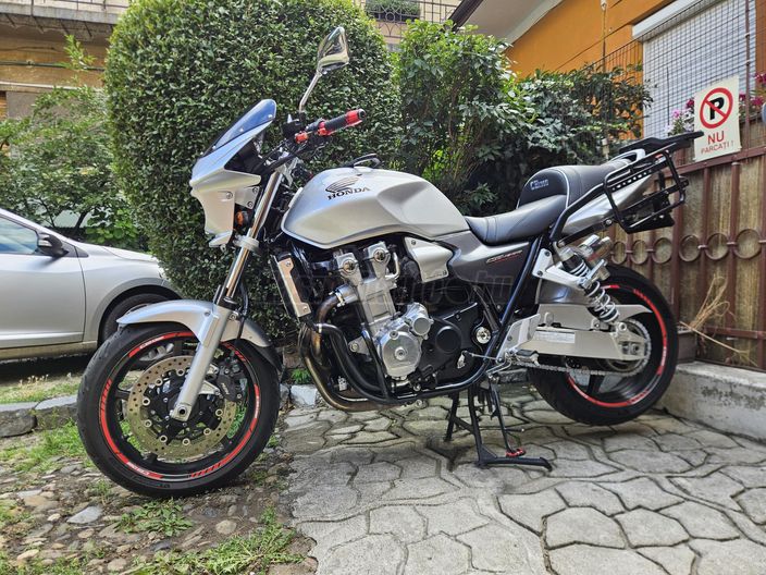 HONDA CB 1300