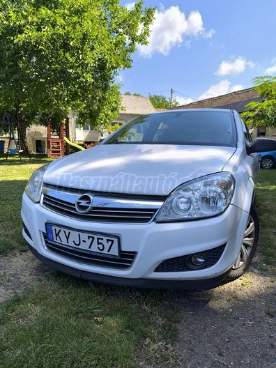 OPEL ASTRA H 1.4 Essentia