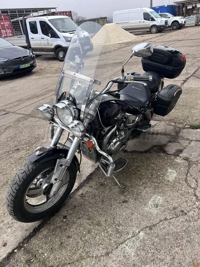 SUZUKI VZ 800 (MARAUDER)