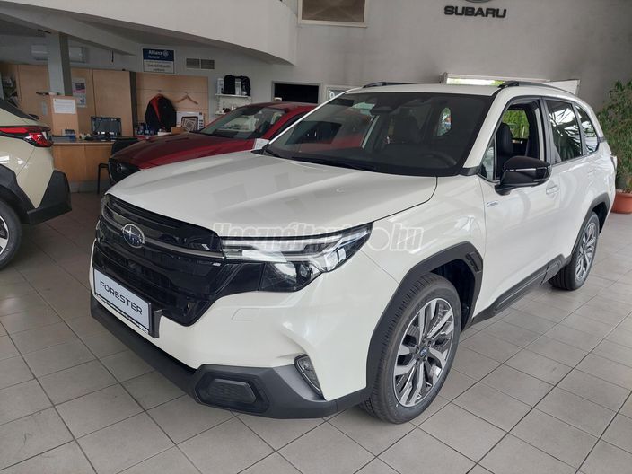 SUBARU FORESTER 2.0 e-Boxer Platinum CVT