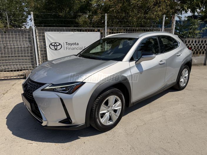 LEXUS UX 250h Comfort CVT