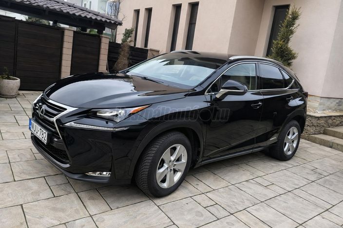 LEXUS NX 300h Executive Plus Safety CVT