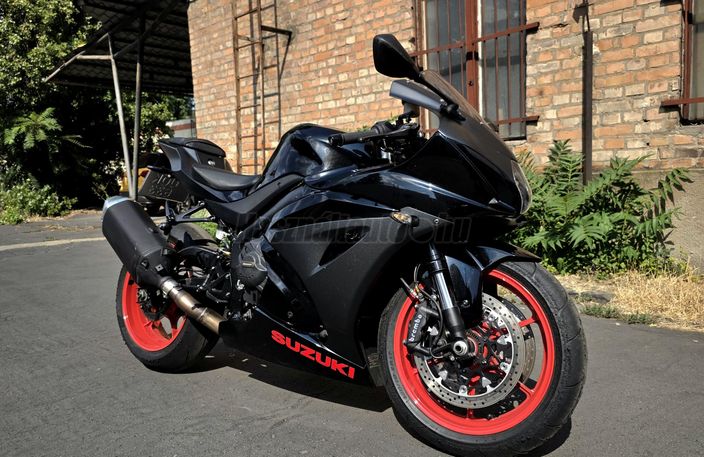 SUZUKI GSX-R 1000