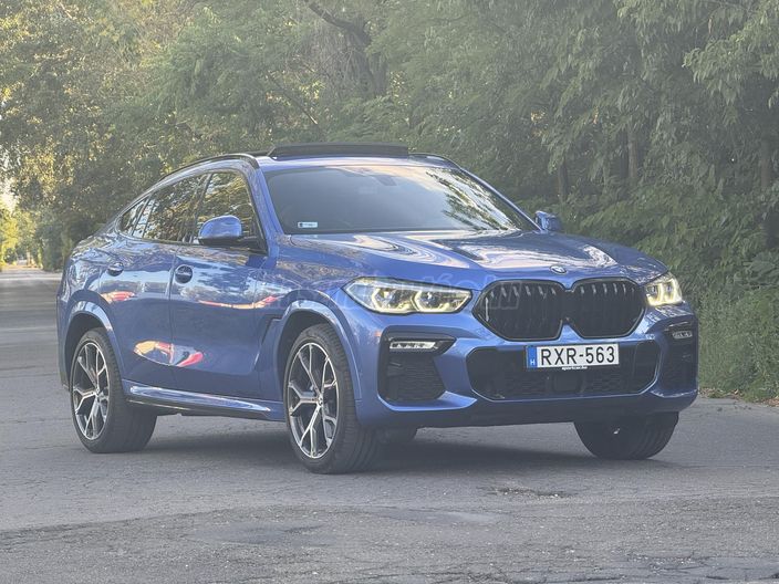 BMW X6 xDrive40i (Automata)