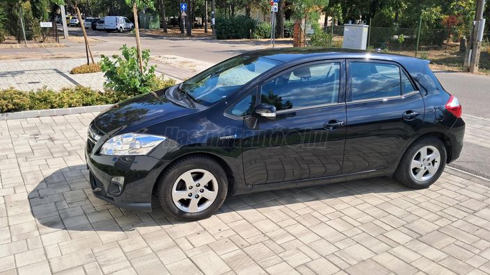 TOYOTA AURIS 1.8 HSD Sol (Automata)
