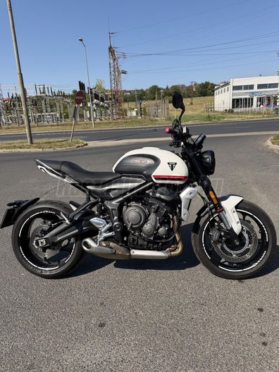 TRIUMPH TRIDENT