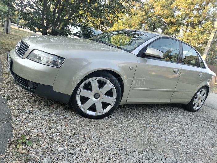 AUDI A4 1.6 Komfort
