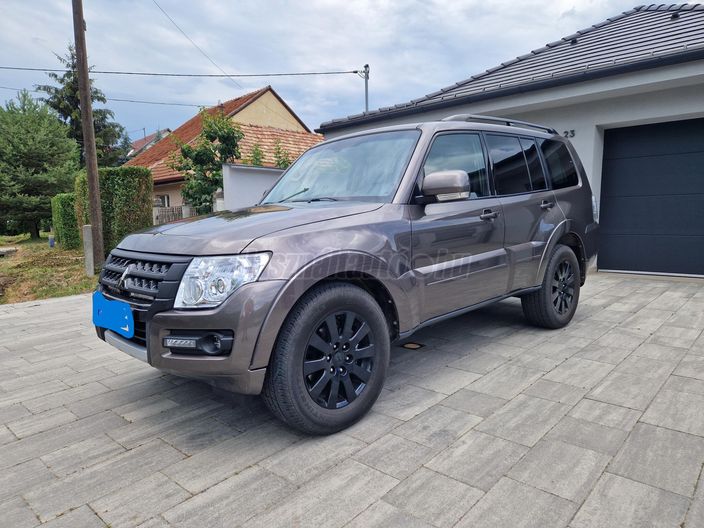MITSUBISHI PAJERO 3.2 DI-D Intense (Automata)