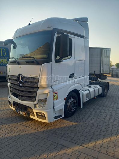 MERCEDES-BENZ Actros 1845