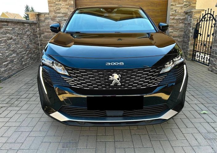 PEUGEOT 3008 1.2 PureTech Allure