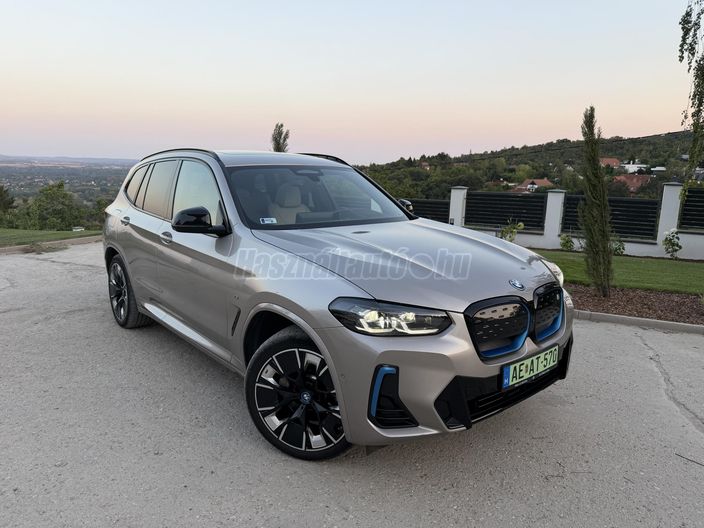 BMW IX3 73,9kWh
